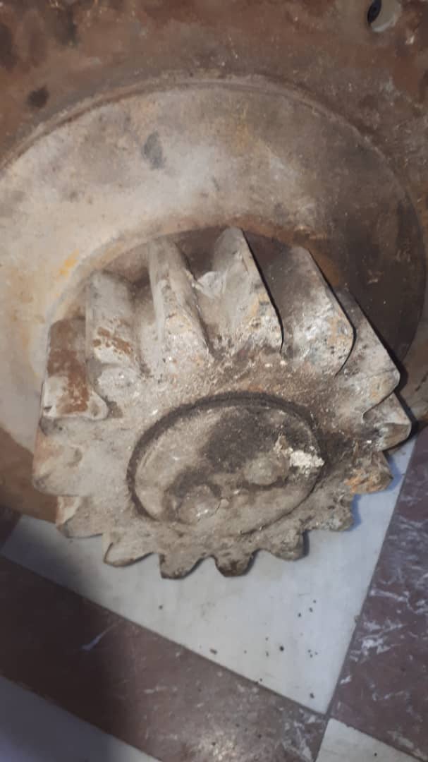 کوزه گردون بیل مکانیکی ولوو 240